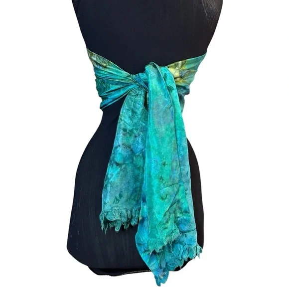 Elegant Blue-Green Tie Dye Look Scarf - Picture 5 of 11